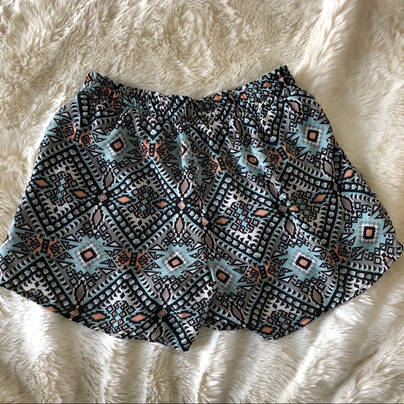 Anthro Elevenses Geometric Shorts - Picture 2 of 5